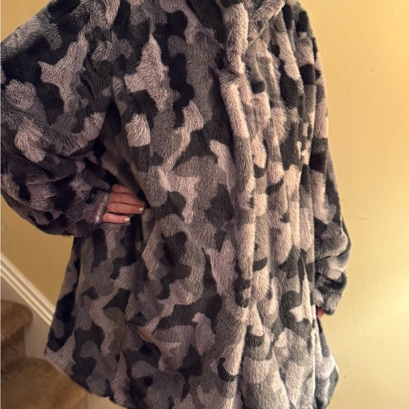 NWT Isaac Mizrahi Black and Gray Camoflage Jacket 3XL - Picture 4 of 9